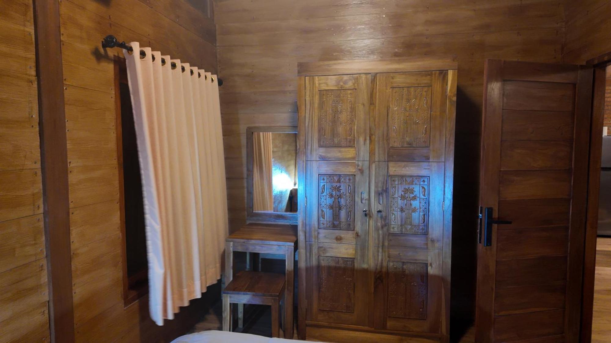 Private Joglo In Heart Of Sanur Villa Room photo